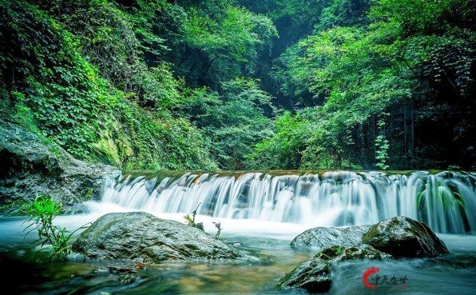 2025 款宝马 M4 家族发布，外观内饰小升级